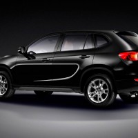 Brilliance V5: сзади слева